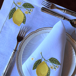 Jogo Americano Limão Siciliano bordado 100% linho com guardanapo