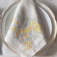Load image into Gallery viewer, Natural beige forget-me-not placemat 100% linen with napkin