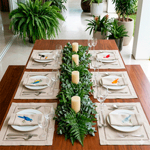 Carregar imagem no visualizador da galeria, Jogo Americano Kit  Pássaros tropicais bege natural com 06 Lugares Americanos + 06 Guardanapos
