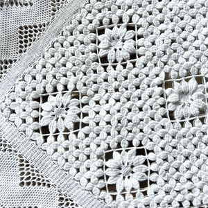 Manual Bobbin Tray Cloth antique lace 27x39cm single piece 
