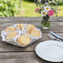 Carregar imagem no visualizador da galeria, Porta-biscoitos Flores verde bordado 30cm diâmetro 100% linho