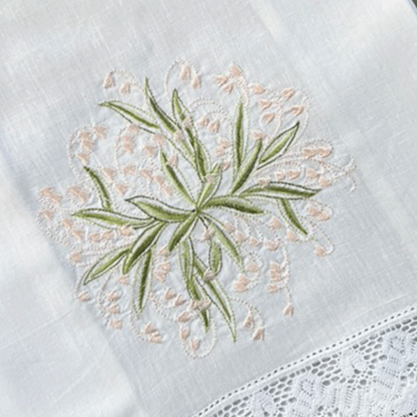 Toalha de Lavbo MIguets com renda 42x75cm linho - unidade