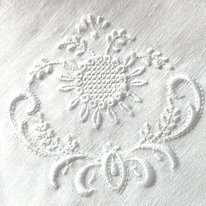 Embroidered Queen Tablecloth 2.20x2.20m square 100% linen without napkin