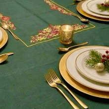 Carregar imagem no visualizador da galeria, Toalha de Mesa  Noel 1,70x2,90mt 100% linho sem guardanapos