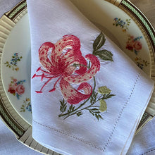 Load image into Gallery viewer, 100% linen Pink Lily Placemat with Napkin 