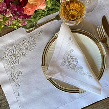 Load image into Gallery viewer, 100% linen Pearls Silver Placemat with Napkin 
