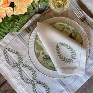Green embroidered Home Style placemat with napkin 