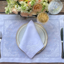 Load image into Gallery viewer, Reine white 100% linen placemat with napkin 