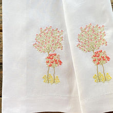 Load image into Gallery viewer, Garden Floral Toilet Towel 100% linen - unit