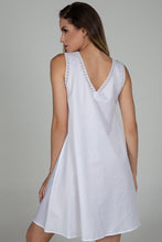 Load image into Gallery viewer, Verona 100% cotton nightgown with lace