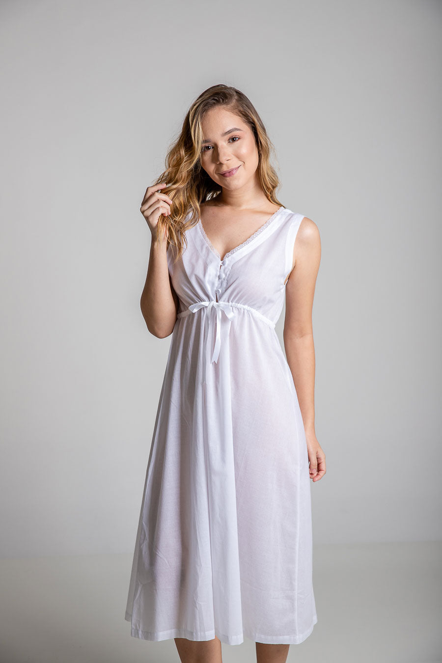 Romantic nightgown 100% cotton and lace