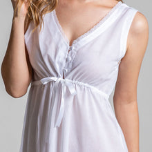 Load image into Gallery viewer, Romantic nightgown 100% cotton and lace