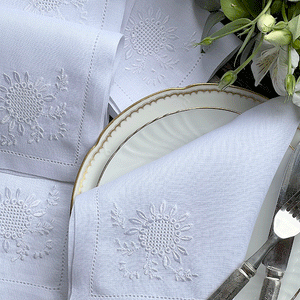 Crivo napkin embroidered 100% linen 40x40cm unit