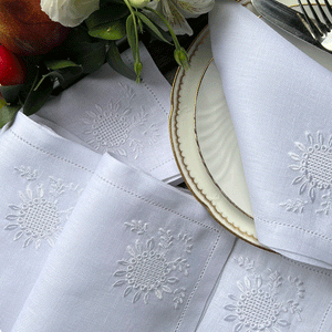 Crivo napkin embroidered 100% linen 40x40cm unit
