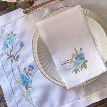 Load image into Gallery viewer, Fleur Bleue 100% linen placemat with napkin 