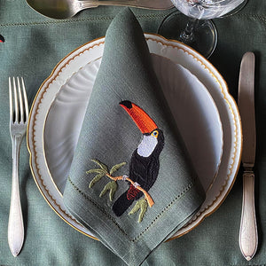 Tropical Tucano placemat 100% moss green linen with napkin