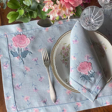 Load image into Gallery viewer, Rose Garden Flower Placemat 100% linen printed with Napkin