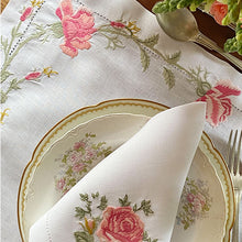Load image into Gallery viewer, Jardin de Roses 100% linen placemat with napkin 