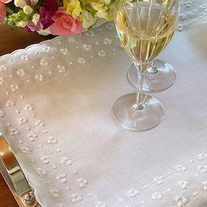 Rococo Tray Cloth manually embroidered white 36x48cm 100% linen