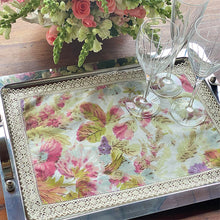 Carregar imagem no visualizador da galeria, Pano de Bandeja Floral vintage 100% linho com renda 30x40cm