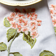 Load image into Gallery viewer, Hortência Tablecloth embroidered 100% linen 2.10m round