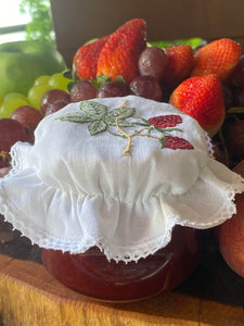Red Fruit glass lid embroidered with lace