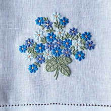 Load image into Gallery viewer, Embroidered blue daisies guest towel 100% linen 26x45cm