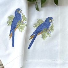Load image into Gallery viewer, Blue Macaw Towel Towel 42x75cm 100% linen